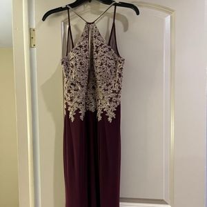 Burgundy Xscape gown with gold leaf beaded detail. size 6. Altered for 5"1 heigh